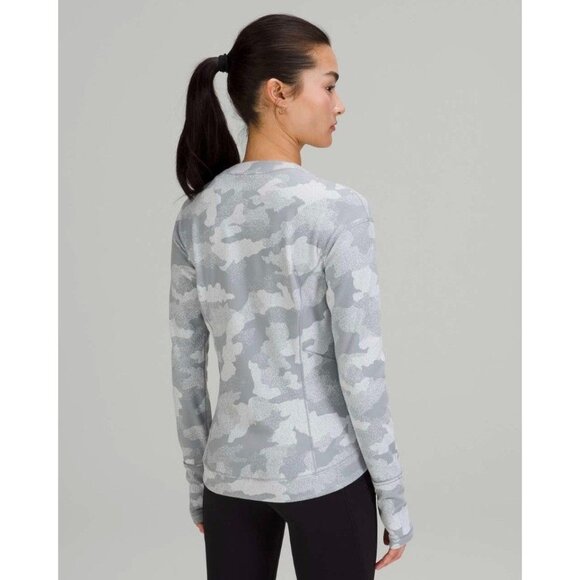 Lululemon Close to Crossing Shirt Size 10 Gray Camo Thumbholes Zip Back Pocket - Picture 16 of 16